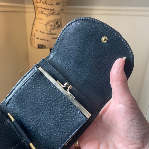 Vintage GUCCI Blue Red Stripe SherryLine Trifold Wallet - Picture 8 of 9